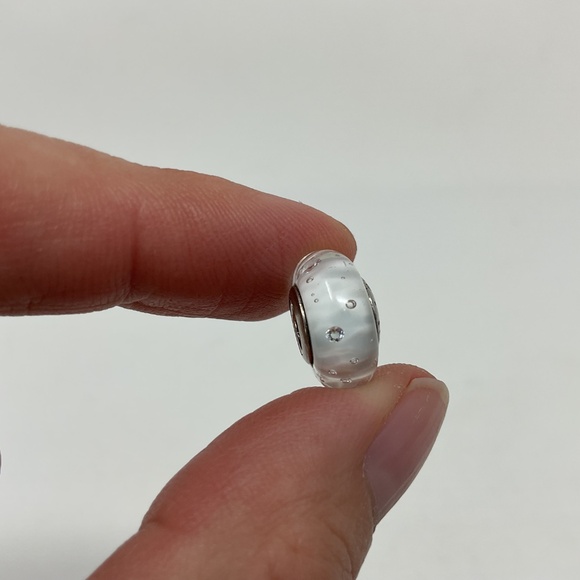 Pandora White Effervescence Retired Murano Glass Clear Bracelet Charm - Picture 9 of 9
